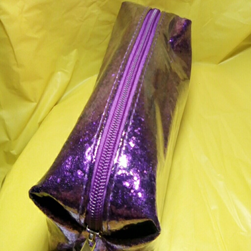 Makeup bag